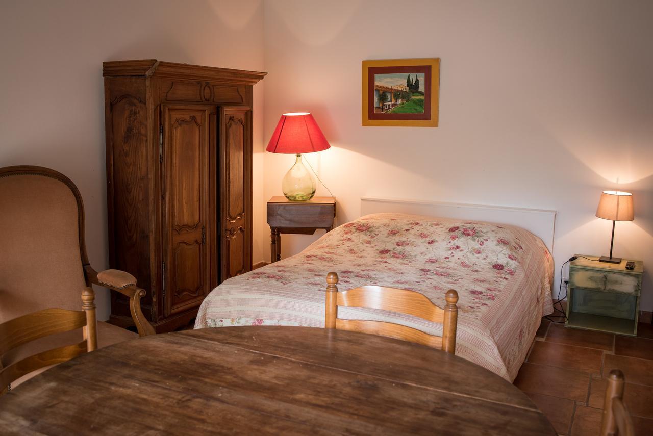 Appartamento Domaine De La Marseillaise La Crau Esterno foto